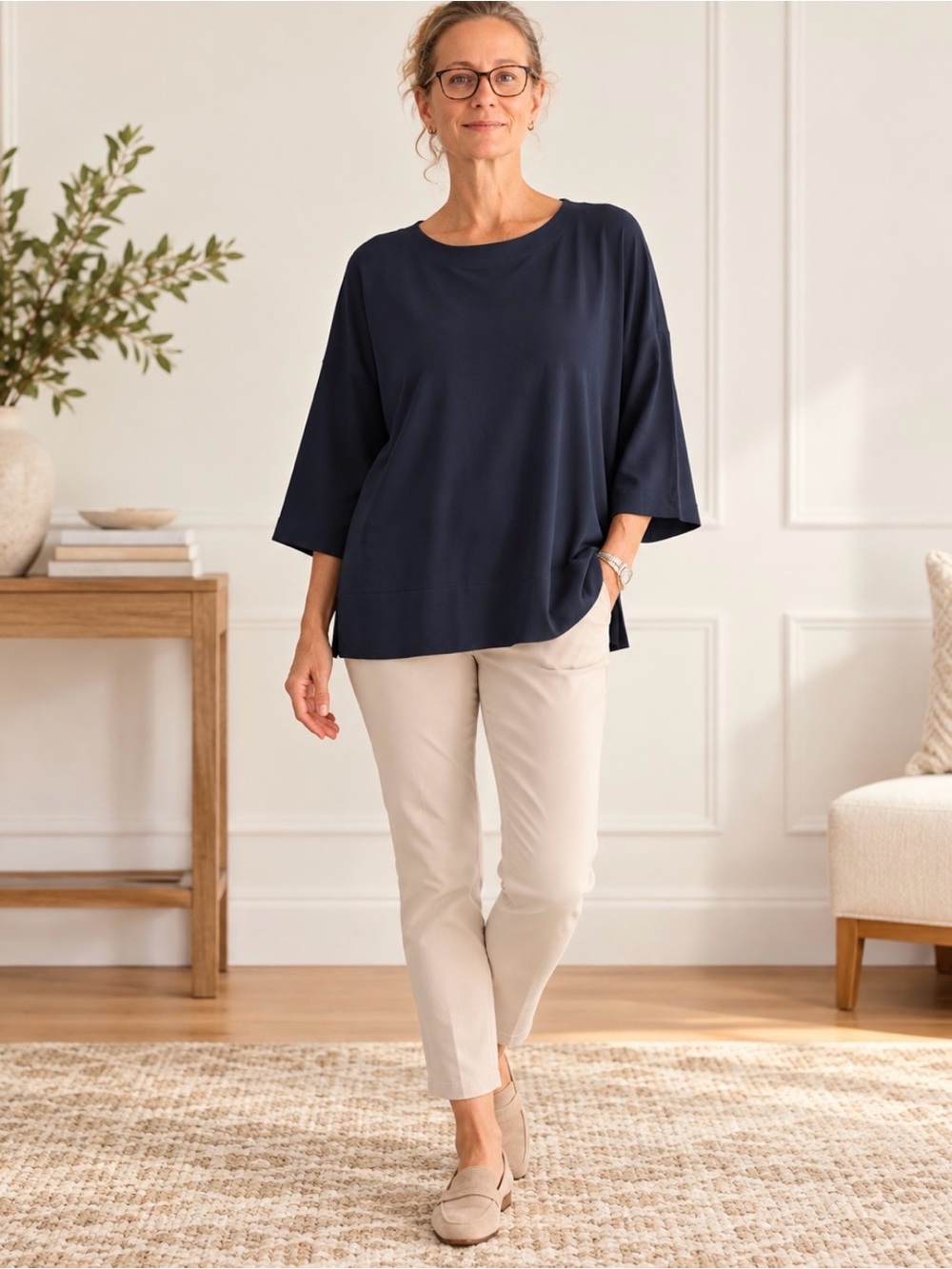 Chico’s Size 2 Navy Blue Relaxed Dolman Sleeve Stretch Top